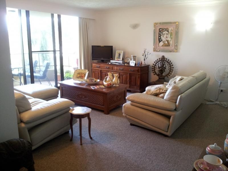 29 Hill Ave, Burleigh Heads QLD 4220