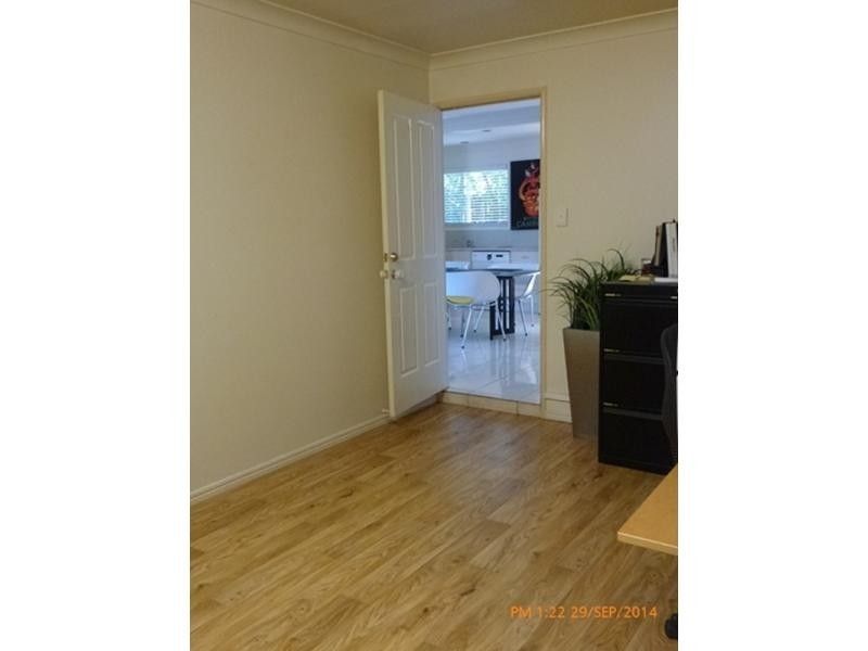 121 Golden Ave, Calamvale QLD 4116