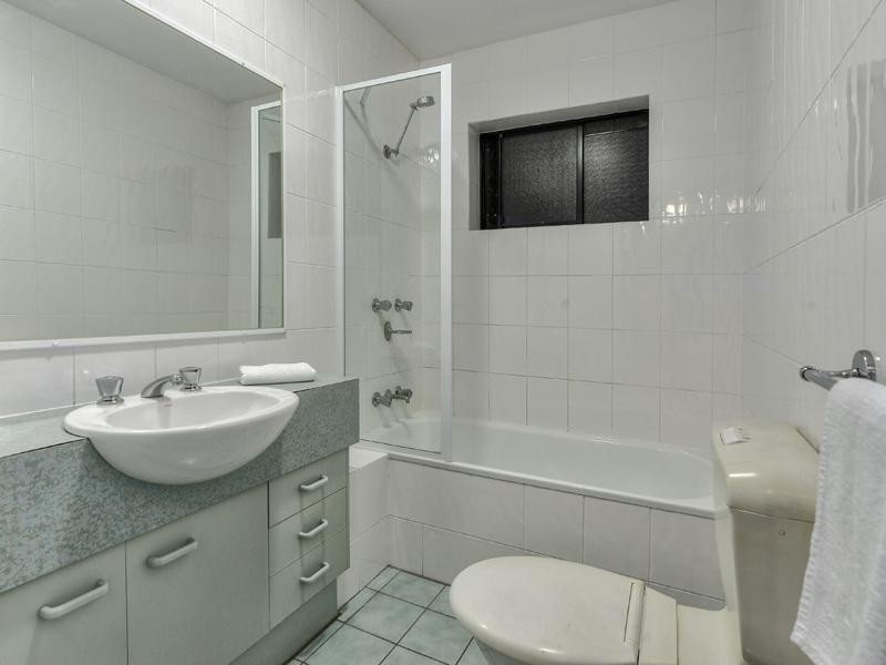 101 Bowen St, Spring Hill QLD 4000