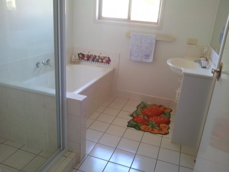 77 Nursery Ave, Runcorn QLD 4113