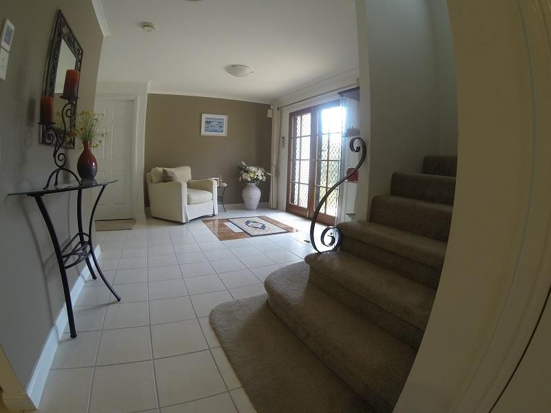 8880 Magnolia Drive East, Hope Island QLD 4212