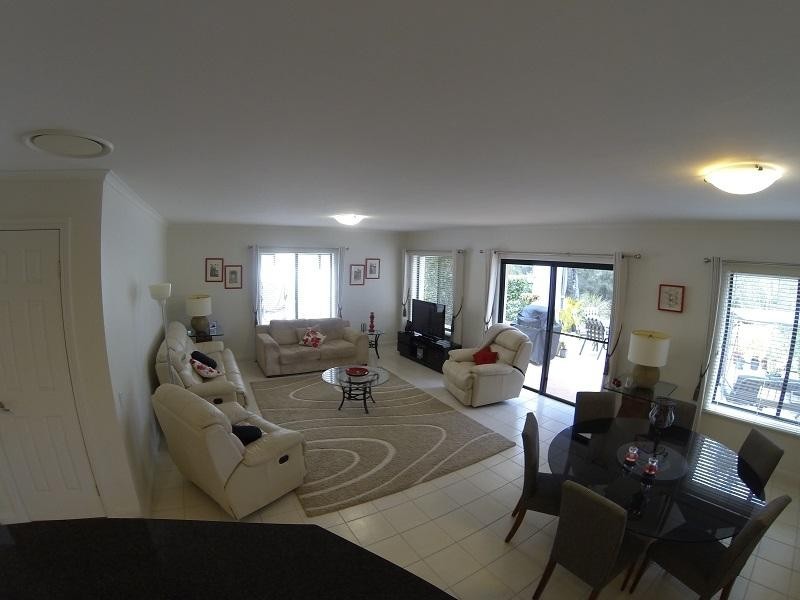 8880 Magnolia Drive East, Hope Island QLD 4212