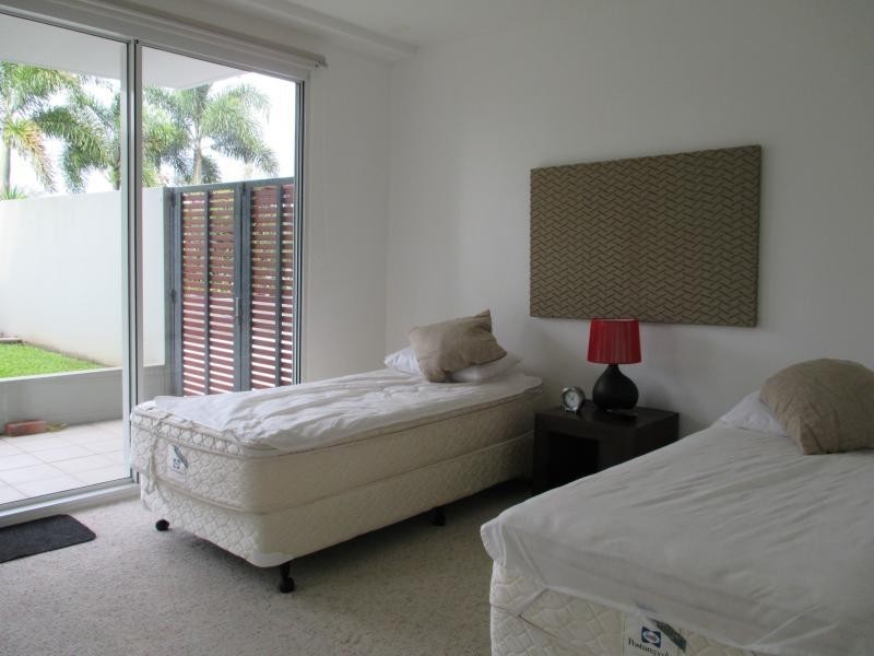 241 Esplanade, Pialba QLD 4655