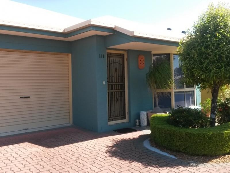 111 Lakeside Crescent, Currimundi QLD 4551