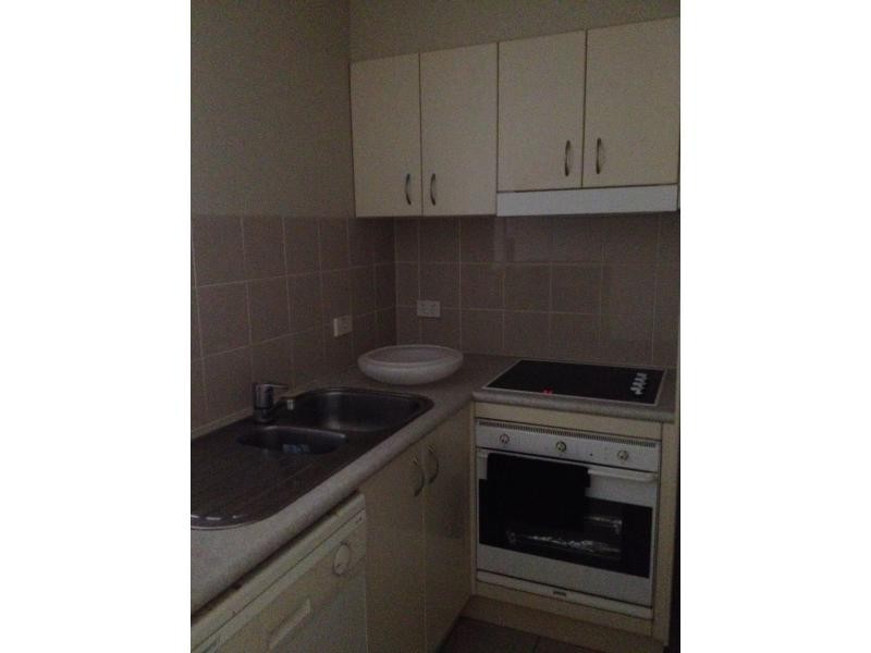 55 Baildon St, Kangaroo Point QLD 4169