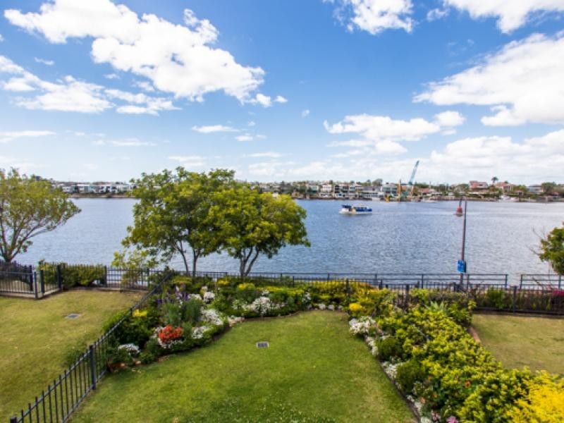 135 Macquarie Street, Teneriffe QLD 4005