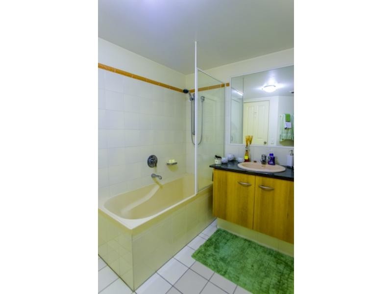 135 Macquarie Street, Teneriffe QLD 4005