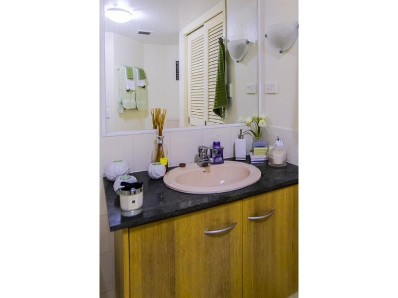 135 Macquarie Street, Teneriffe QLD 4005