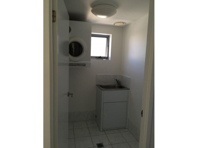 150 Middle St, Cleveland QLD 4163