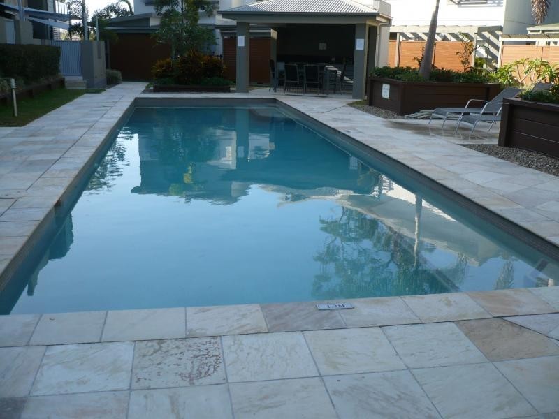 28 CASTELLO CIRCUIT, Varsity Lakes QLD 4227