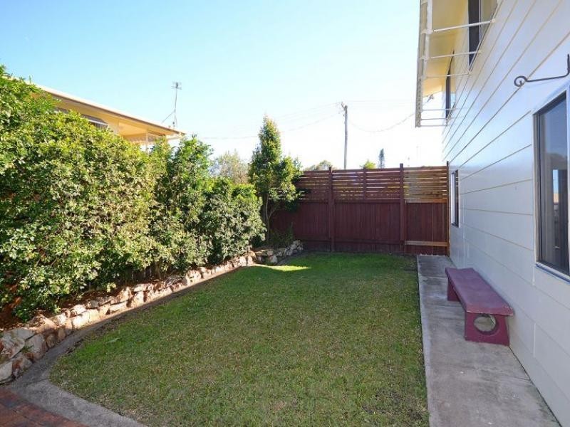 13 Paradise Street, Point Vernon QLD 4655