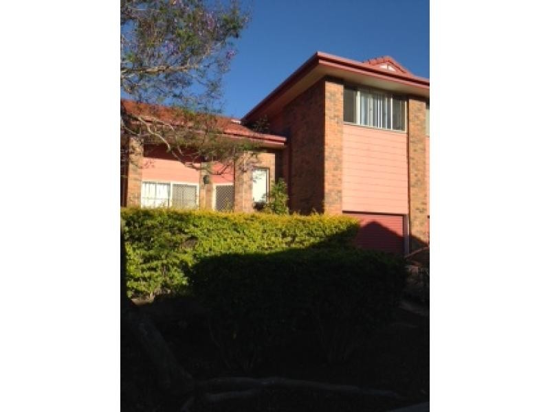 1A Alison Road, Carrara QLD 4211