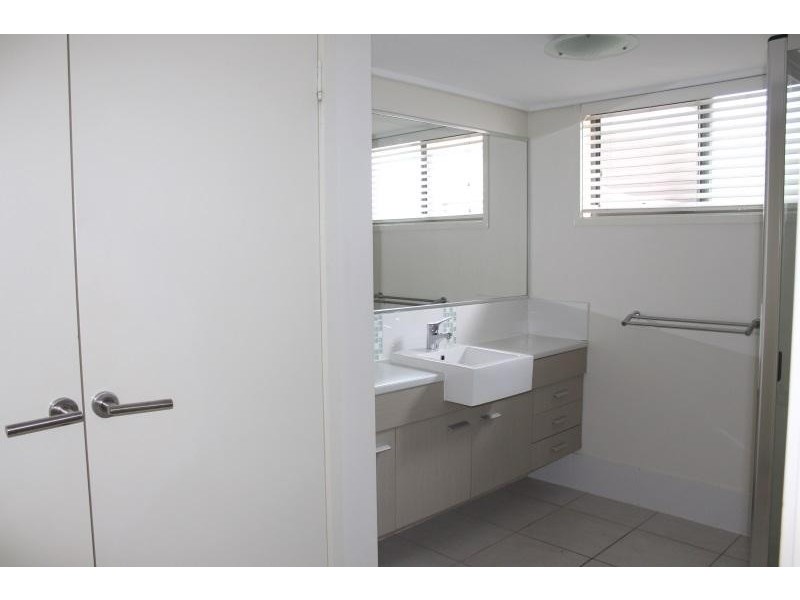 34/4 Grand Parade, Parrearra QLD 4575