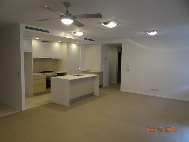 3029 The Boulevard, Carrara QLD 4211