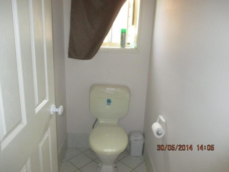 32 RIVERVIEW ROAD, Nerang QLD 4211