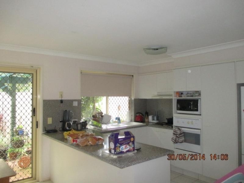 32 RIVERVIEW ROAD, Nerang QLD 4211