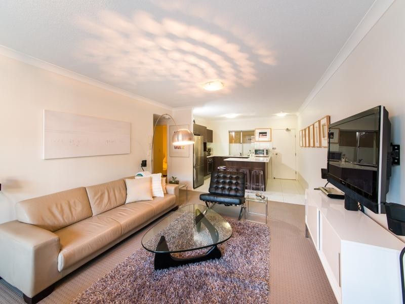 82 Berwick St, Fortitude Valley QLD 4006