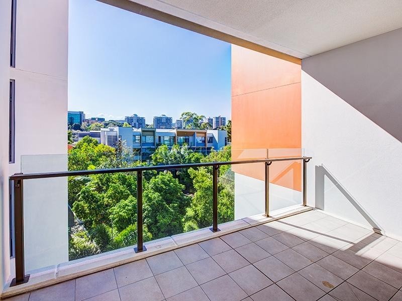 10 Pidgeon Cl., West End QLD 4101
