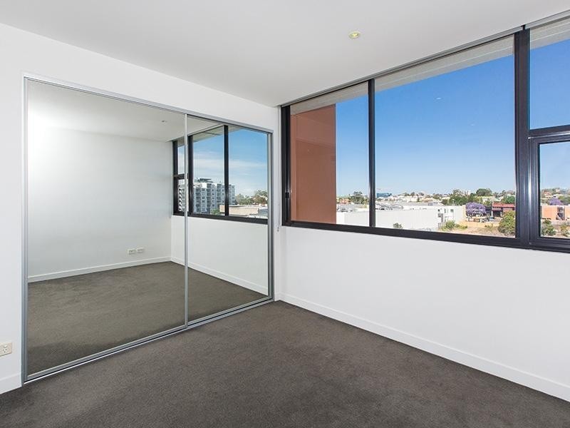 10 Pidgeon Cl., West End QLD 4101