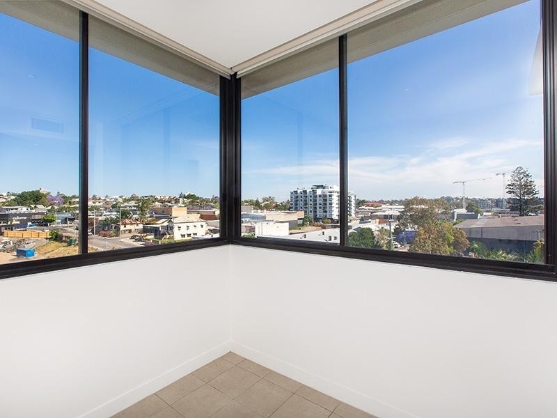 10 Pidgeon Cl., West End QLD 4101