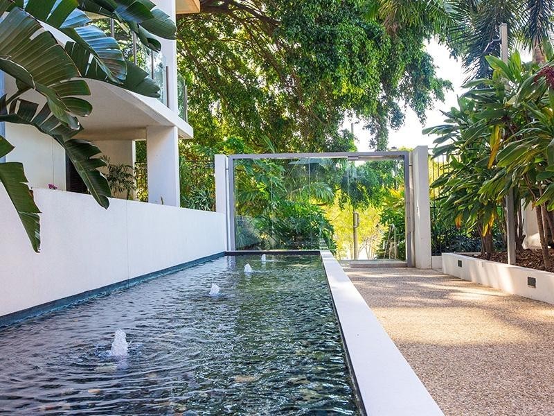 10 Pidgeon Cl., West End QLD 4101