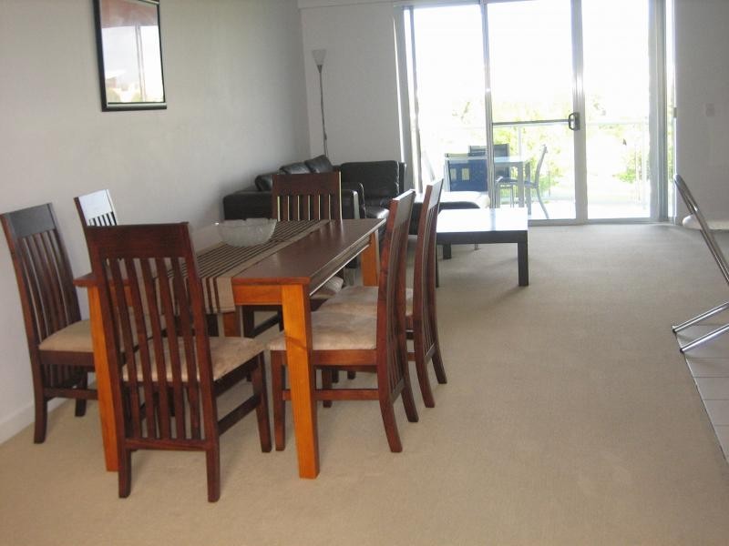 98 University Drive, Varsity Lakes QLD 4227