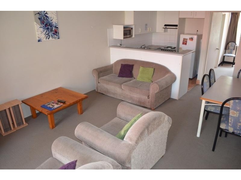 38 Enderley Avenue, Surfers Paradise QLD 4217