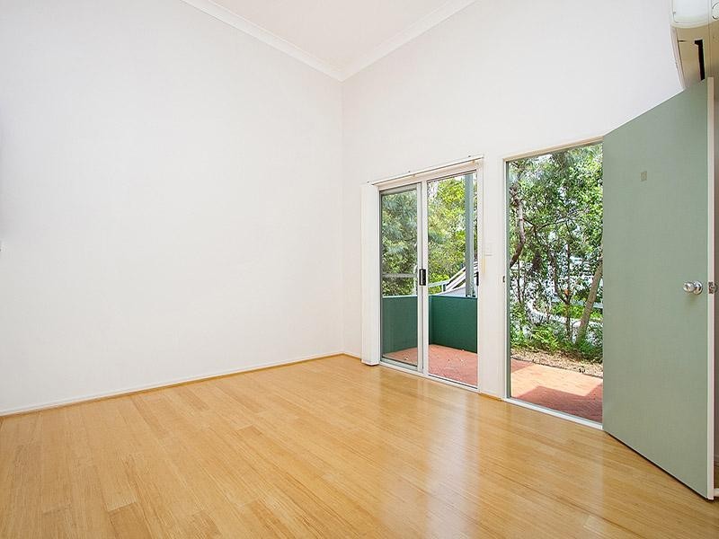 206 DARCY ROAD, Seven Hills QLD 4170