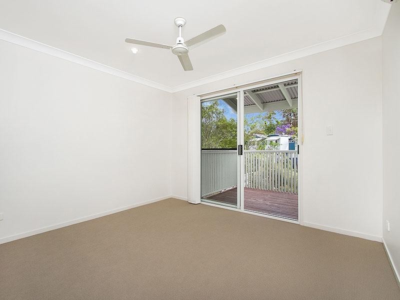 206 DARCY ROAD, Seven Hills QLD 4170