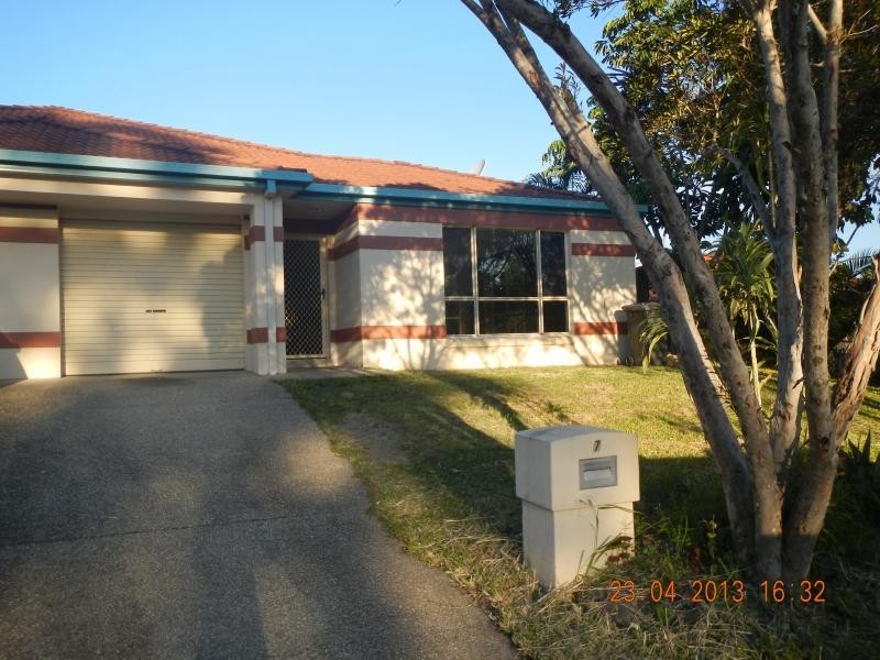 7 Stormbird Pl, Carrara QLD 4211