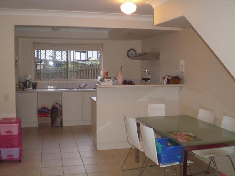 77 Nursery Ave, Runcorn QLD 4113