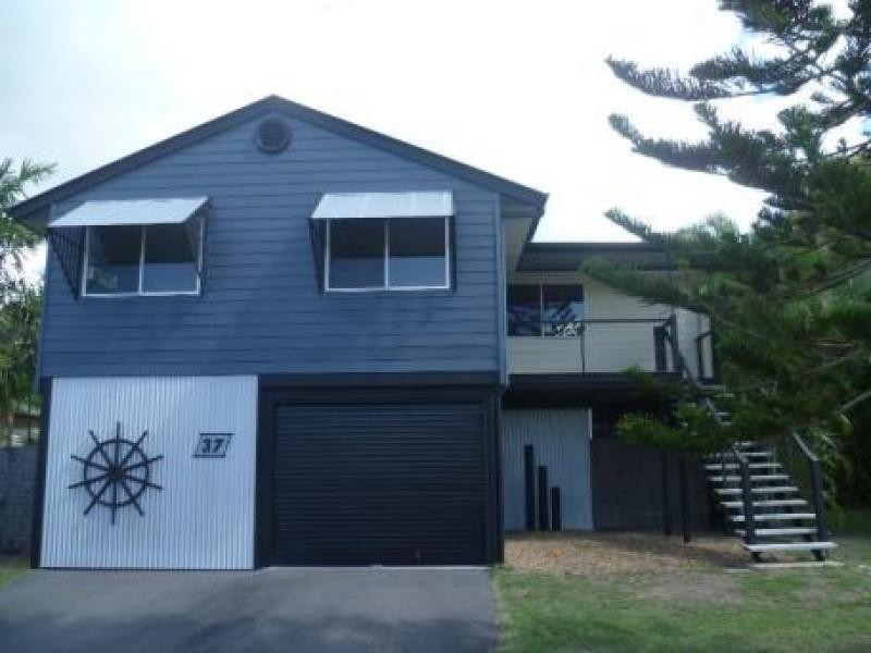 37 Alexander Street, Torquay QLD 4655