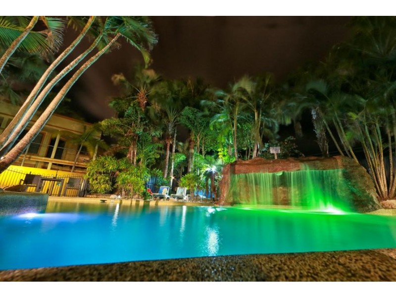 33 Elizabeth Street, Urangan QLD 4655