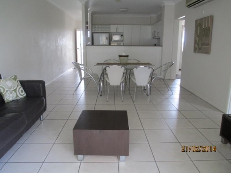 42 Warburton Street, North Ward QLD 4810