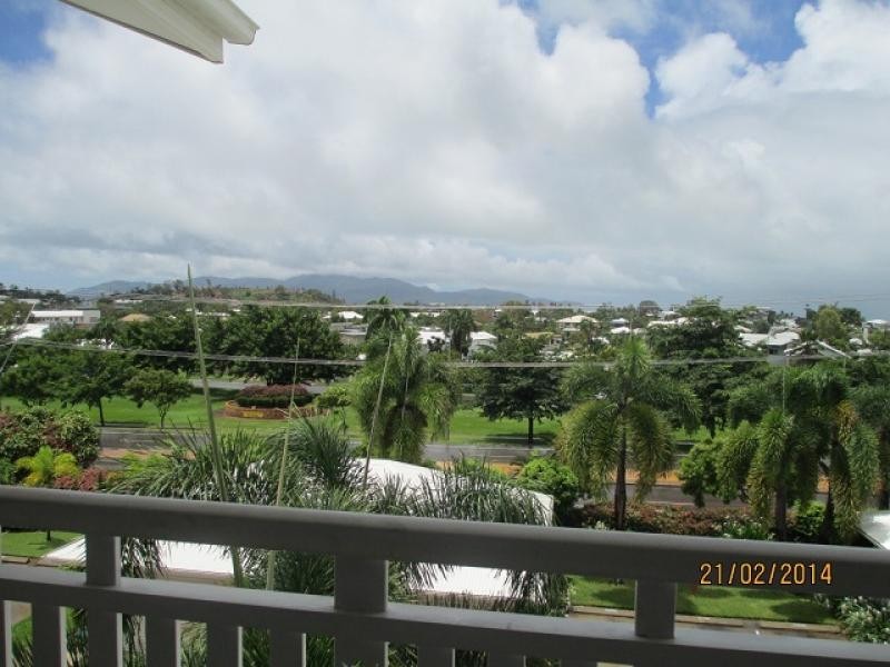 42 Warburton Street, North Ward QLD 4810