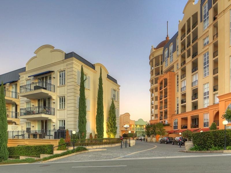 3029 The Boulevard, Carrara QLD 4211