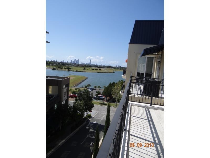 3029 The Boulevard, Carrara QLD 4211