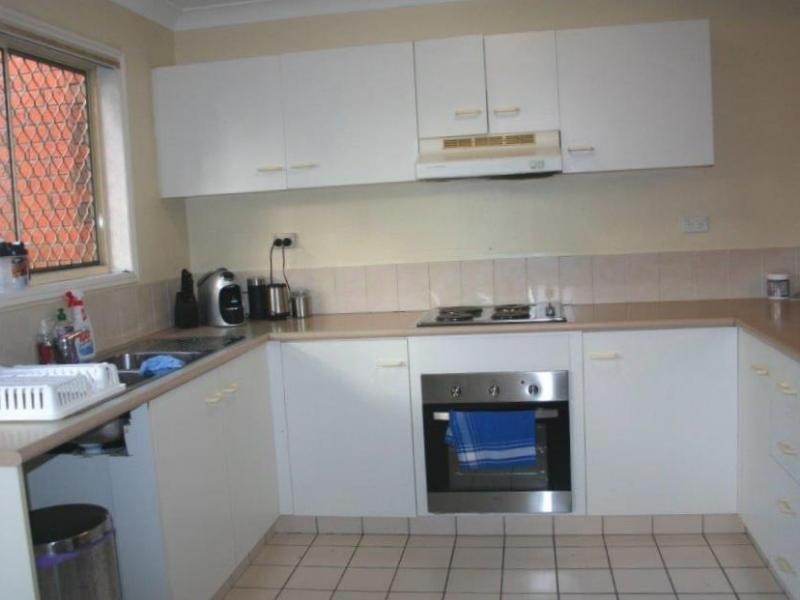 60 Whitby, Southport QLD 4215