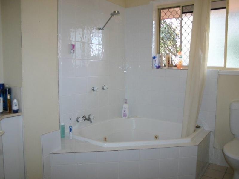 60 Whitby, Southport QLD 4215