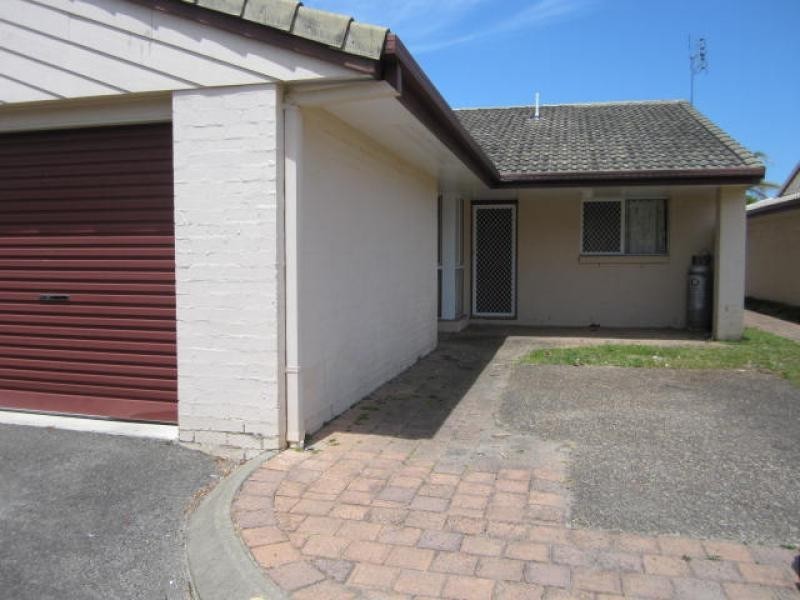 128 Benowa Road, Southport QLD 4215