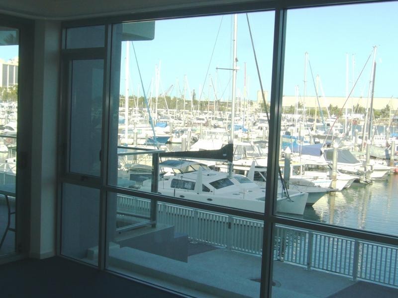 6 Mariners Drive, Townsville City QLD 4810