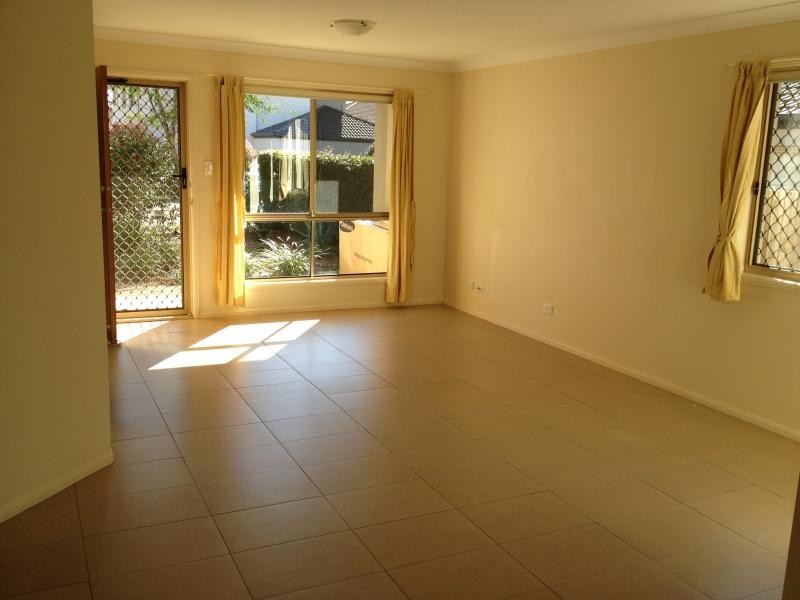 09 Johnston Street, Carina QLD 4152