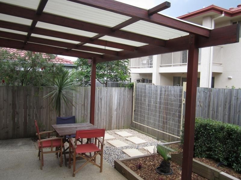 09 Johnston Street, Carina QLD 4152