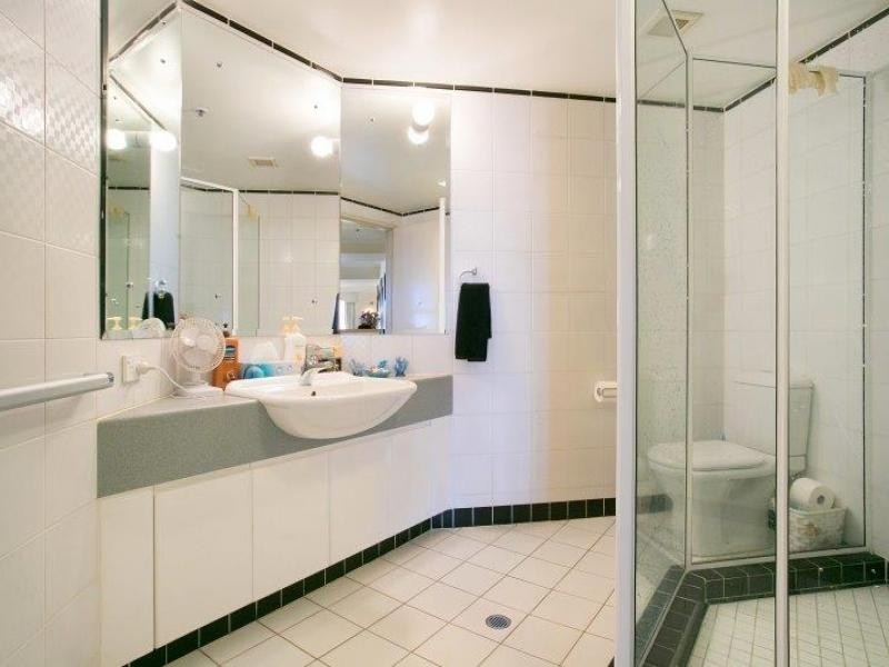 12 Commodore drive, Paradise Waters QLD 4217