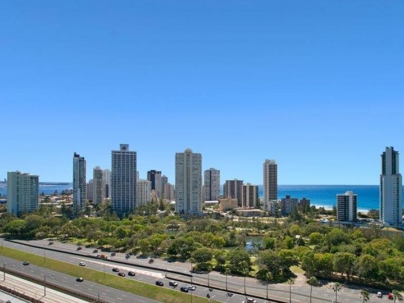 12 Commodore drive, Paradise Waters QLD 4217