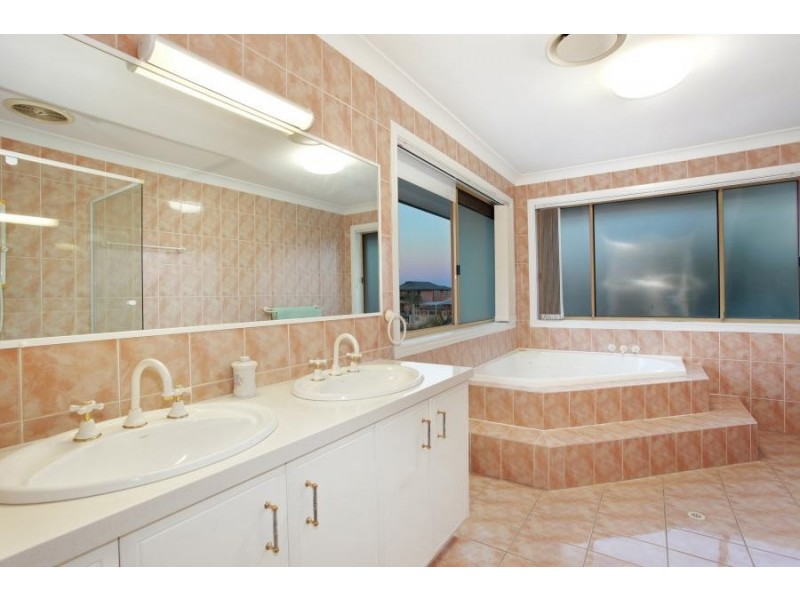 65 Sundance Way, Runaway Bay QLD 4216