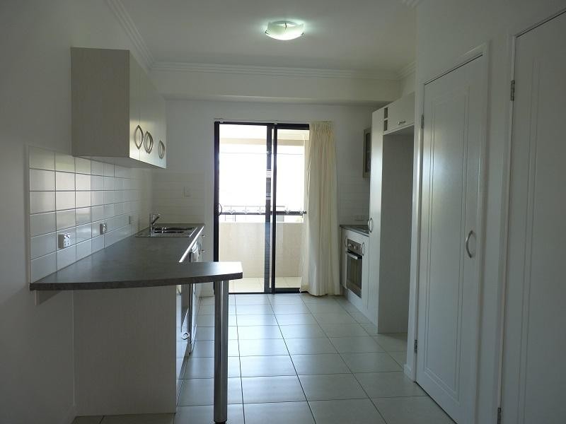 6-24 Henry Street, West End QLD 4810