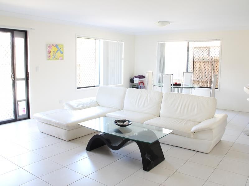 35 Clarence Street, Calamvale QLD 4116