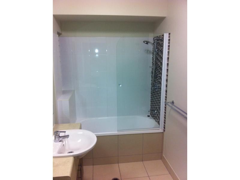 42 Warburton Street, North Ward QLD 4810