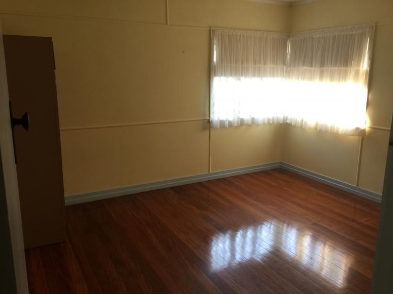 19 MASCAR STREET, Upper Mount Gravatt QLD 4122